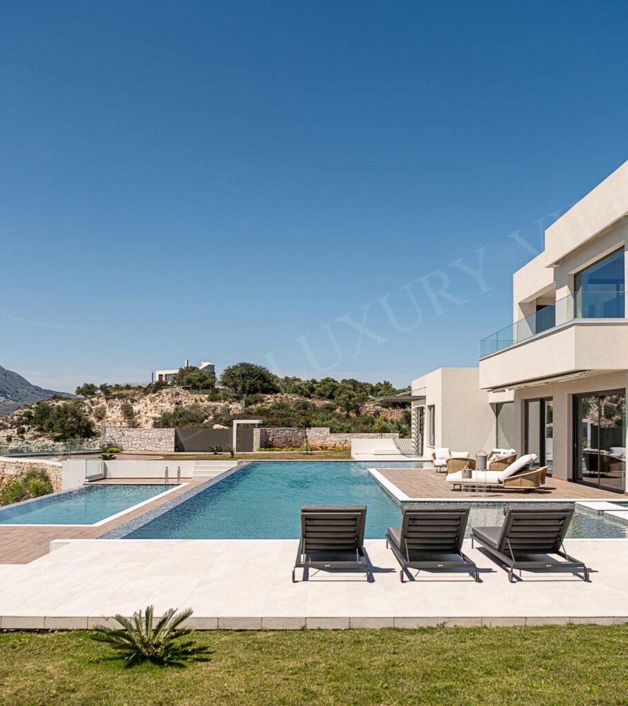 Villa Only View photo 3